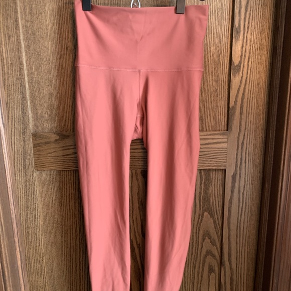 Old Navy active leggings - Picture 1 of 4